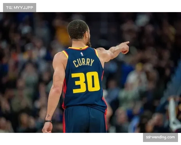 勇士第三节11-0攻势逆转灰熊 穆迪单节12分诠释节奏博弈重要性